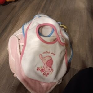 Adorable Baby Bib Set with Elephant Design